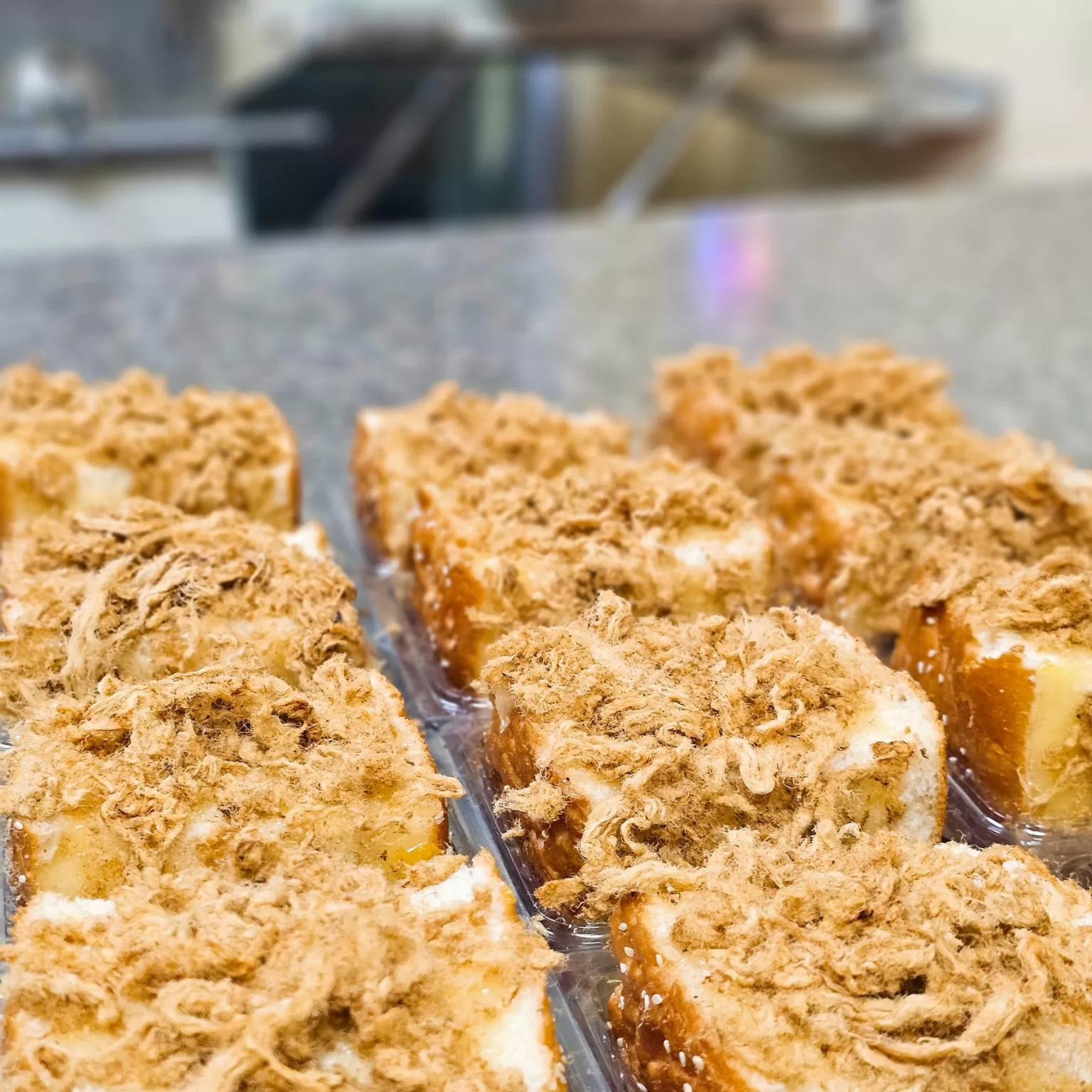 Bánh mỳ Kẹp ruốc