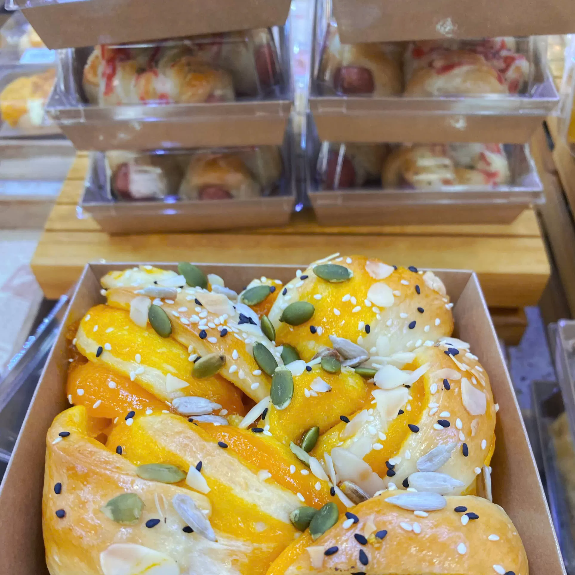 Trứng muối ngũ cốc